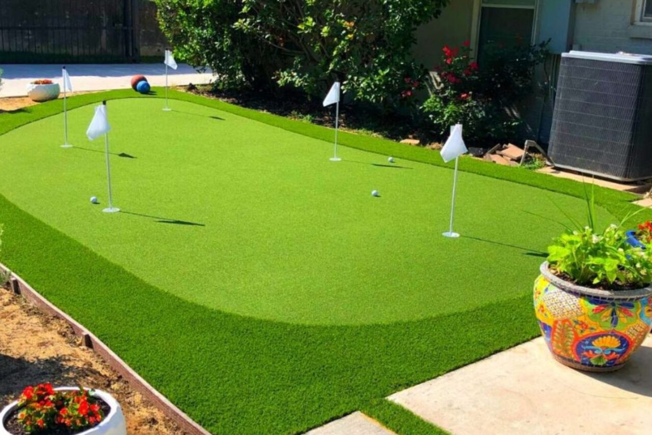 putting greens for golf in Markham